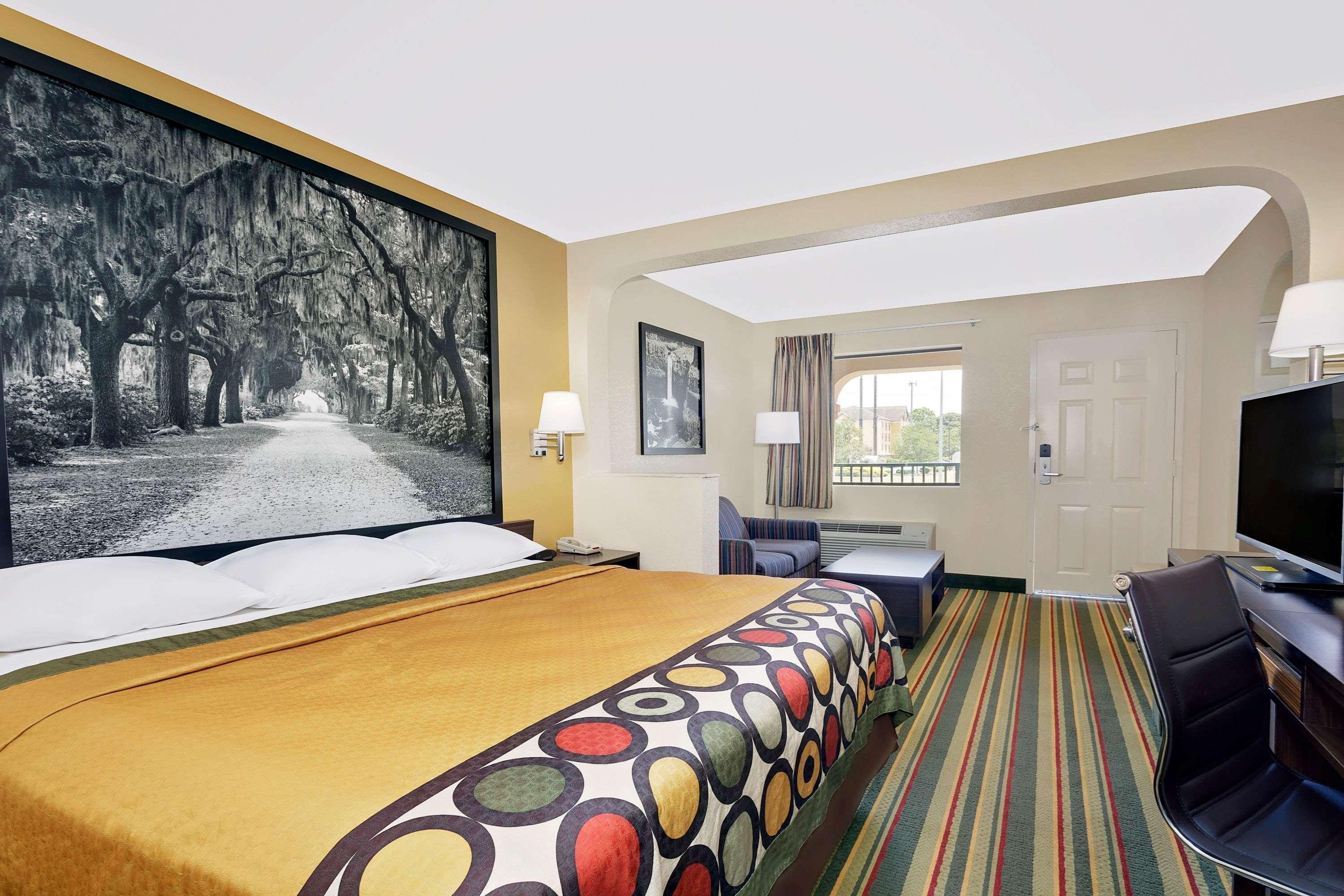 Super 8 By Wyndham Byron/South Macon Otel Dış mekan fotoğraf
