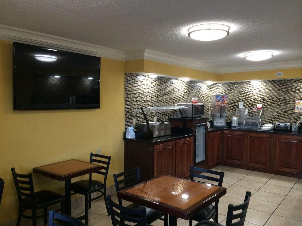 Super 8 By Wyndham Byron/South Macon Otel Dış mekan fotoğraf