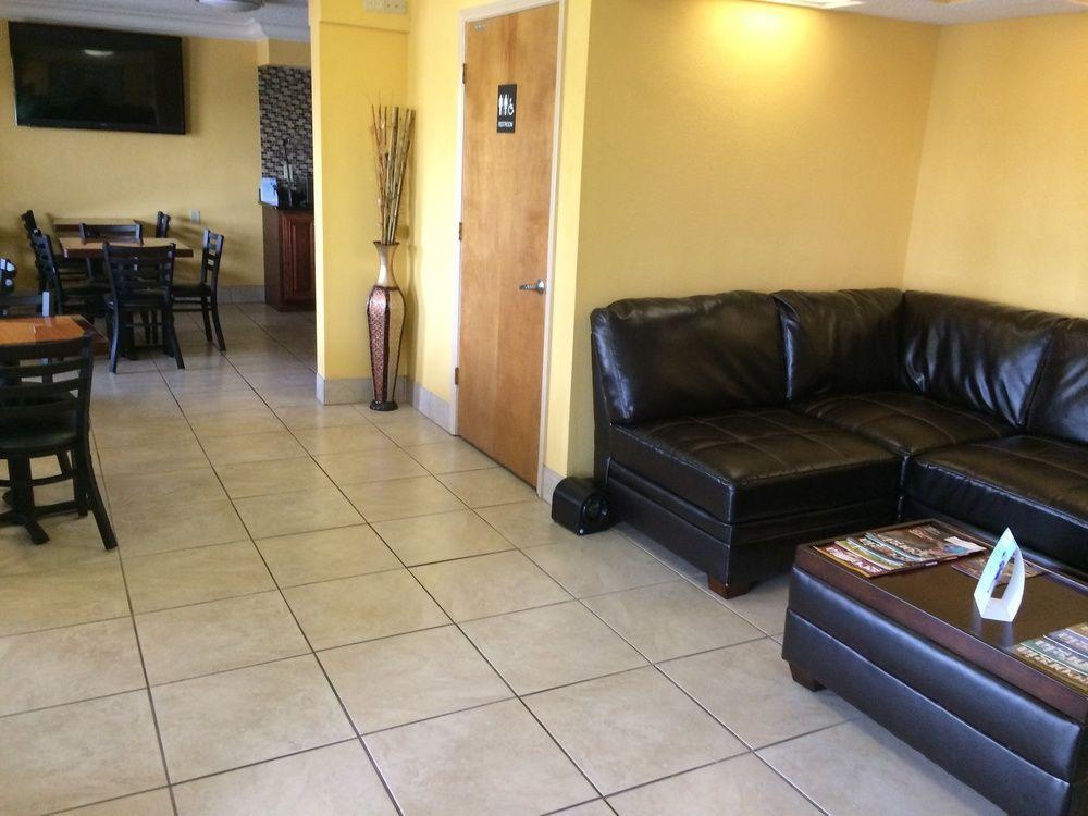 Super 8 By Wyndham Byron/South Macon Otel Dış mekan fotoğraf